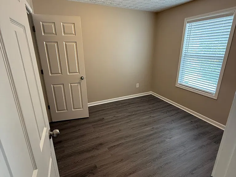 518 Oakside Pl — Photo 18