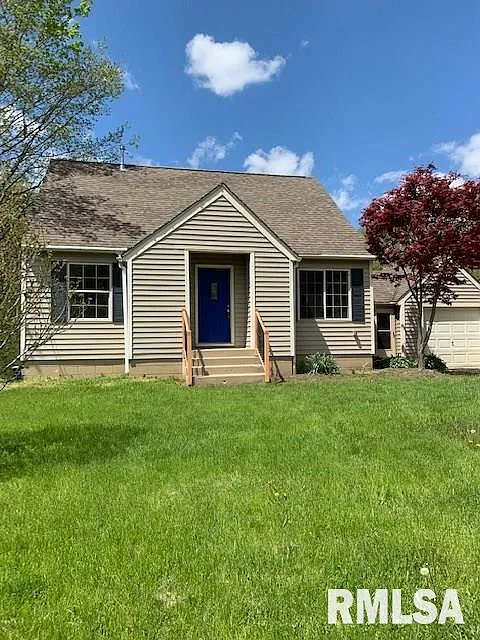 5027 N Edgebrook Dr photo 1