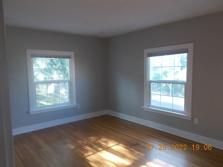 204 E 1st St #204 — Photo 23