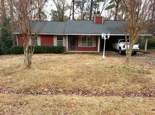 1130 Runnymede Ln, Macon, GA 31220