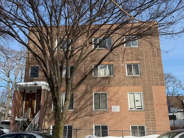 85 Munroe St, Roxbury, MA 02119