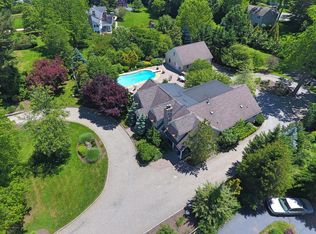 190 Little Silver Point Rd, Little Silver, NJ 07739