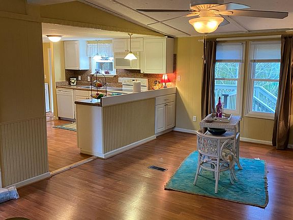 5th image of 4734 Trace Ct SE