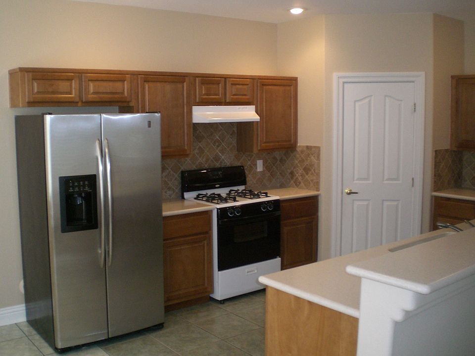 2nd image of 9103 Harbor Wind Ave