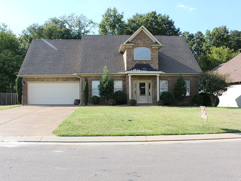 1st image of 258 Greenhill Dr