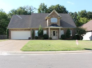 258 Greenhill Dr, Jackson, TN 38305