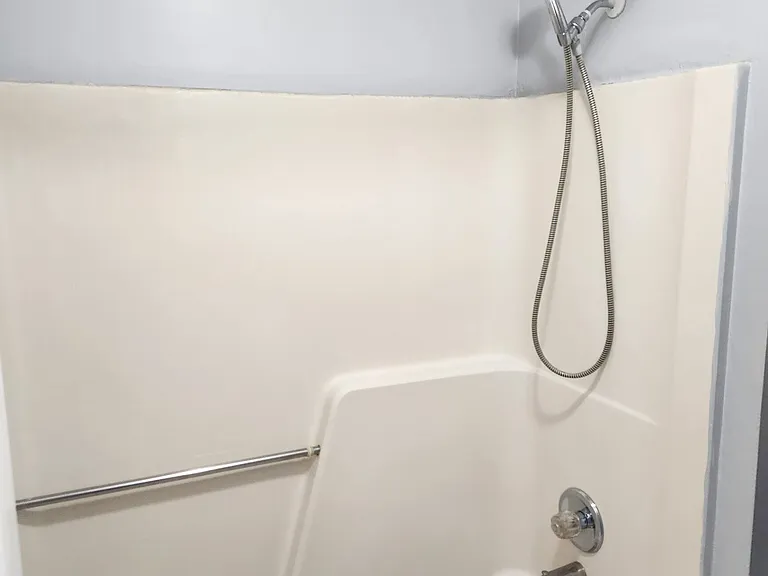 4002 Hawthorne Cir SE #A — Photo 11