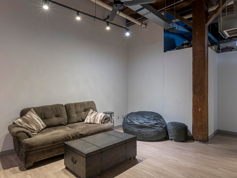 1st image of 585 S Upper St APT 147
