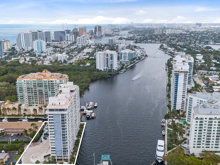 2800 E Sunrise Blvd #19D — Photo 35