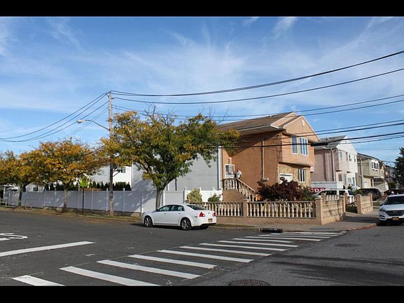 2nd image of 481 Naughton Ave