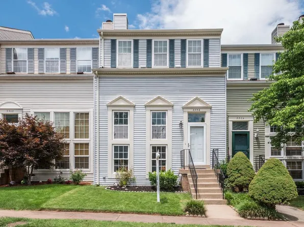3306 Buckeye Ln, Fairfax, VA 22033