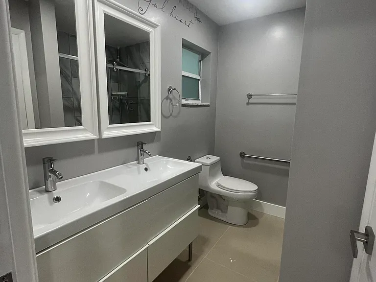 2396 SW 13th Ave — Photo 30