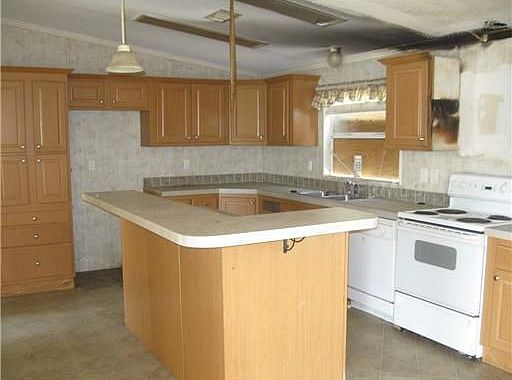 3rd image of 7503 Sabre St