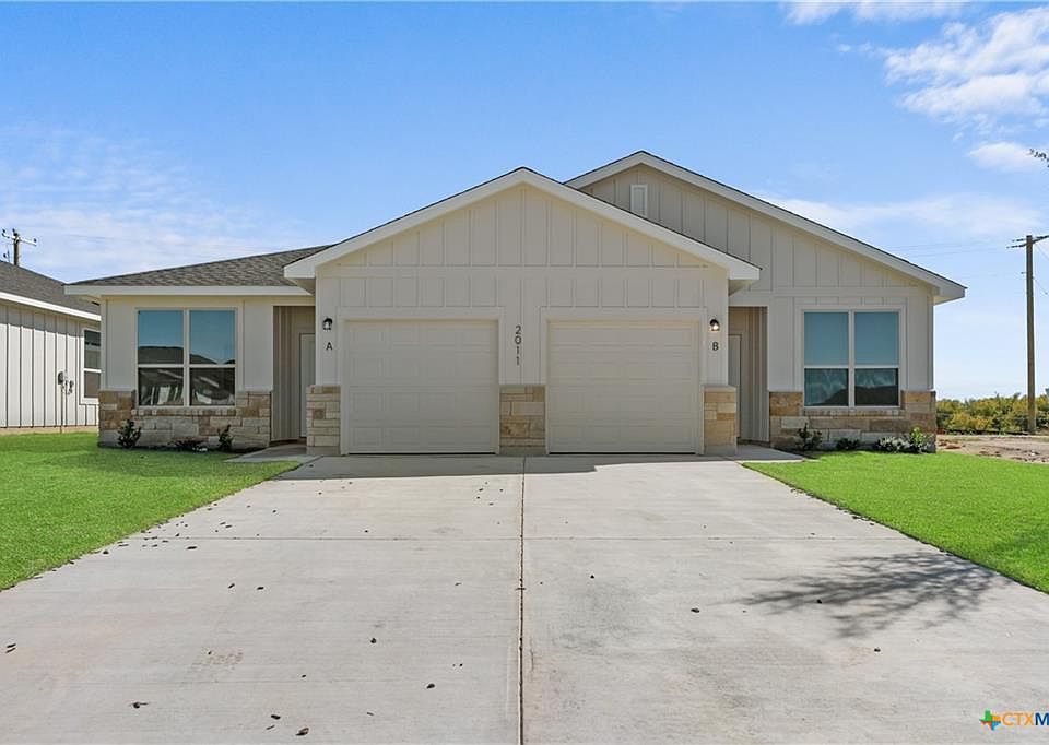 1st image of 612 Pacific Crest Trl #B
