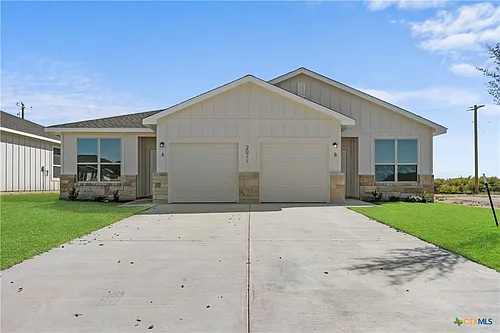 612 Pacific Crest Trl #B Photo 1