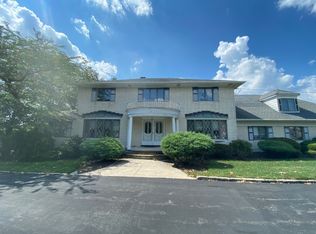 3 Liberty Ridge Trl, Totowa, NJ