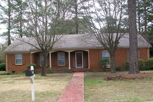 1st image of 2210 Somerset Dr N