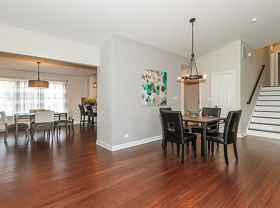 5th image of 740 Maywood Ln