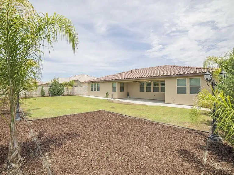 12715 Eversham Dr — Photo 29