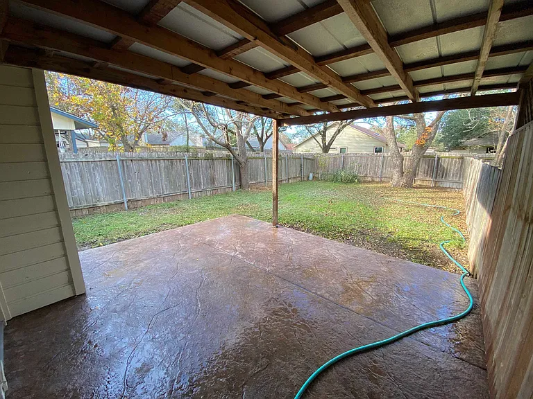 8812 Clearbrook Trl #B — Photo 12