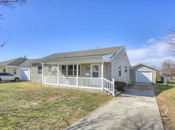 2720 Grand Avenue, Joplin, MO 64804