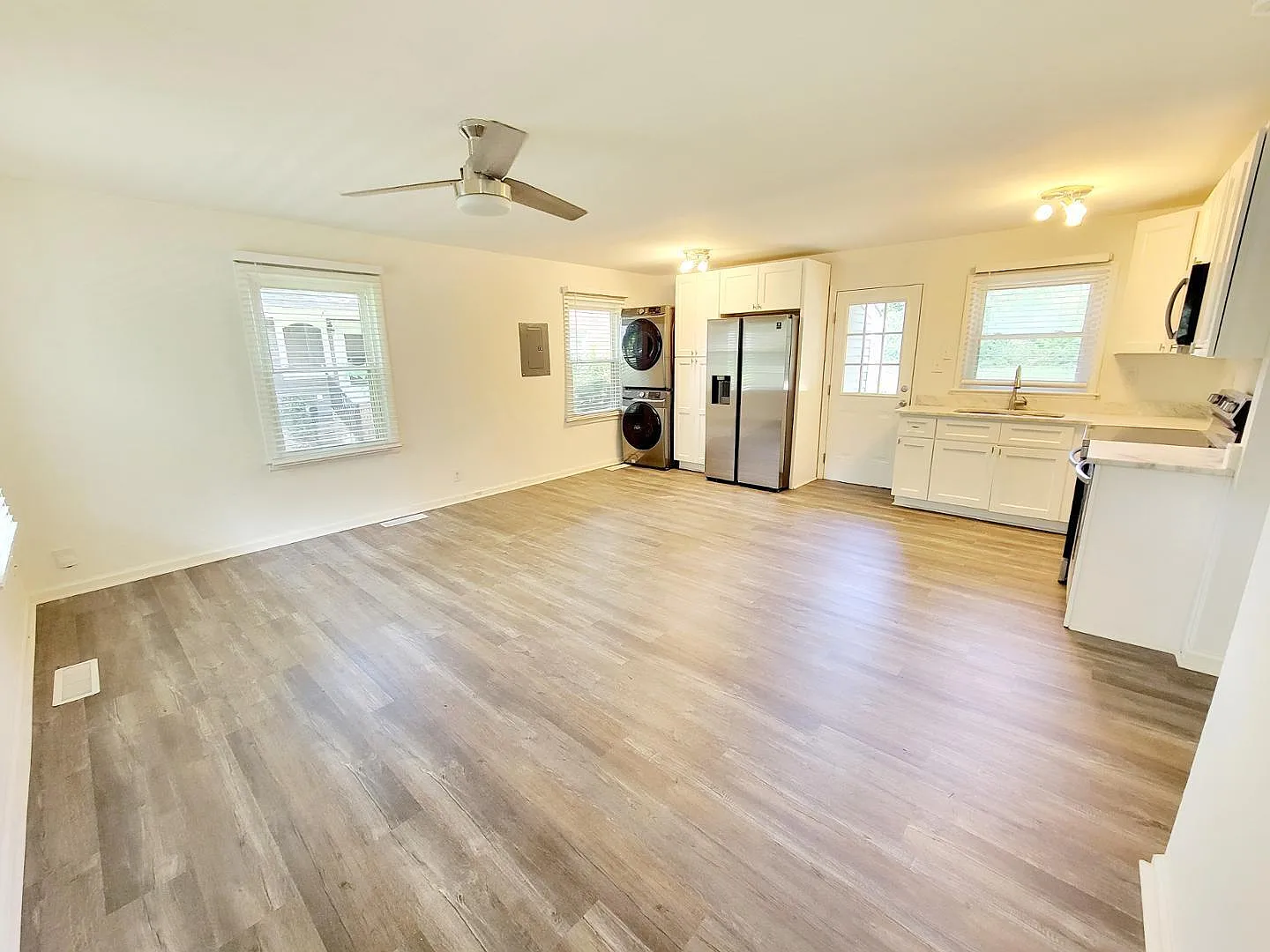 2 bed, 1.0 bath, 795 sqft, $1,450 — Photo 3