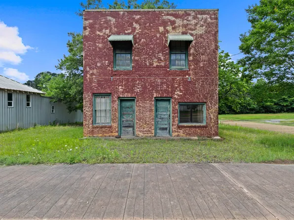 31 N Main St, Avinger, TX 75630