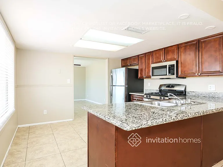 9030 W Turney Ave — Photo 7