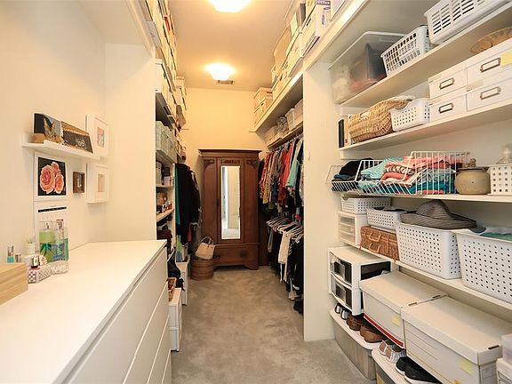 4th image of 855 Mulberry Ln