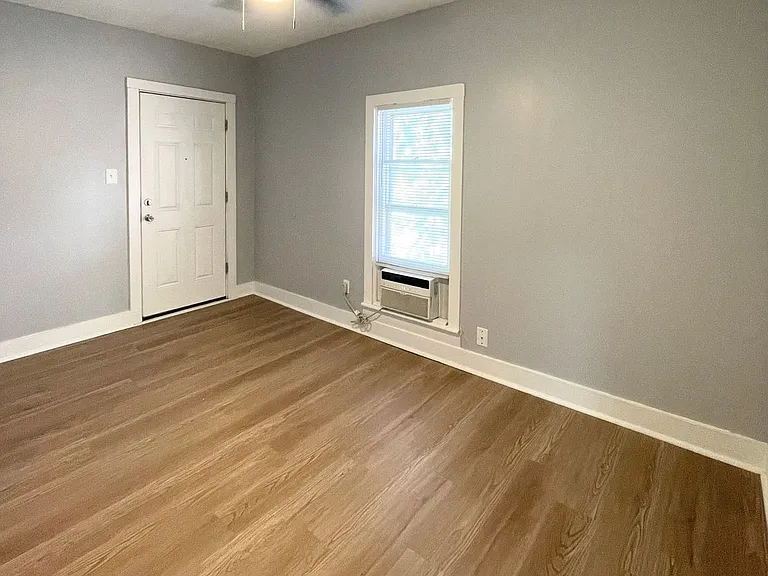 14 N Maple — Photo 4