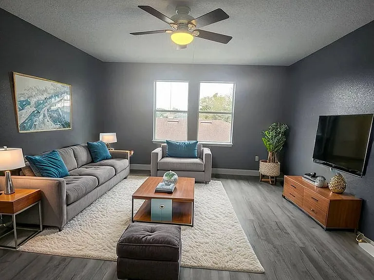 328 Dundee Dr — Photo 7