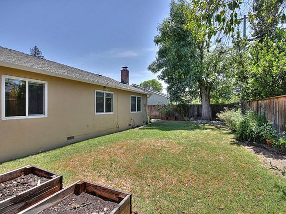 5th image of 4877 Mary Jane Way