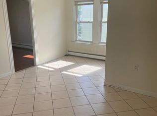 626 Central Ave FLOOR 2, Pawtucket, RI 02861