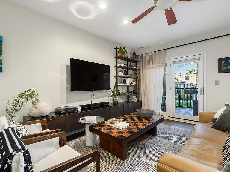910 N Washtenaw Ave #1 — Photo 5