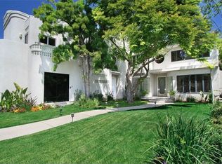 13039 Addison St, Sherman Oaks, CA 91423