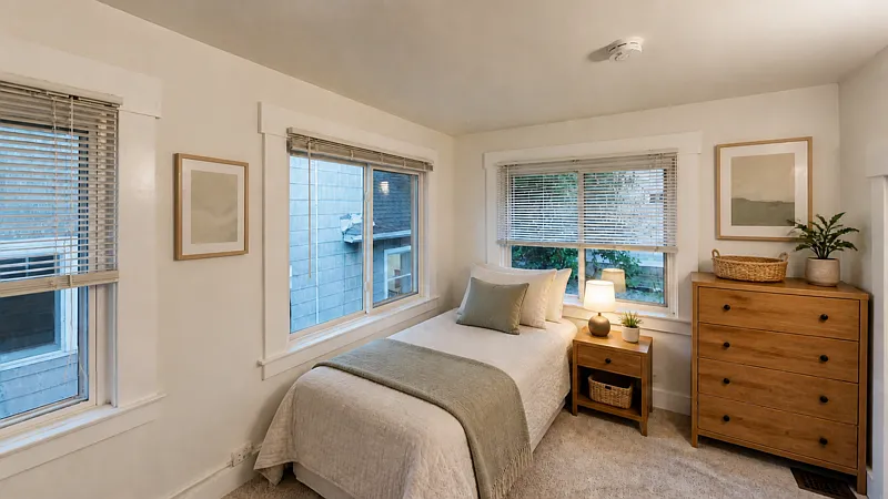 1 bed, 1.0 bath, 134 sqft, $800 — Photo 3