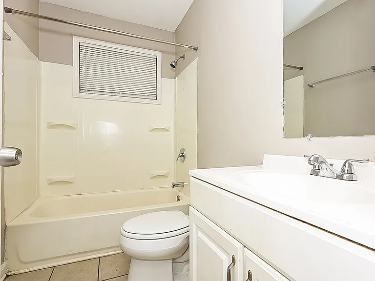 6637 Imperial Dr — Photo 15