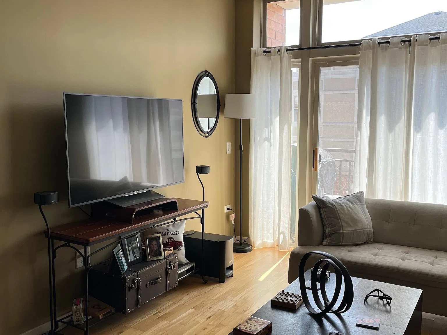 647 Metropolitan Way — Photo 4