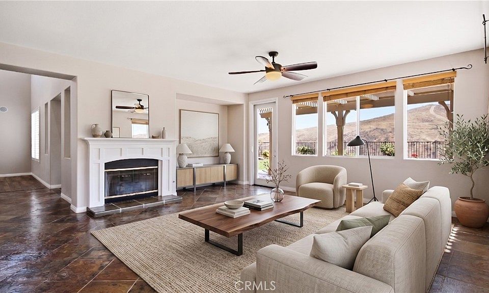 1st image of 424 Peter Pl