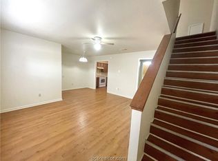 2817 Longmire Dr APT C, College Station, TX 77845