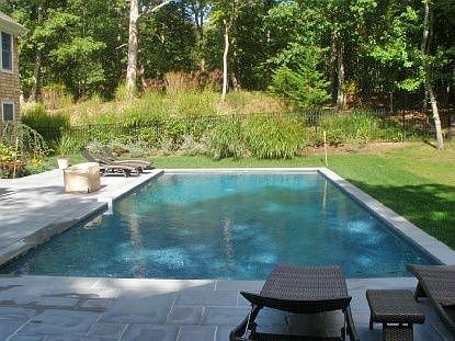 1st image of 16 White Oak Ln