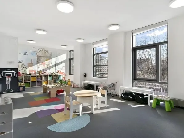 100 Jay Street 4M image 9 of 10