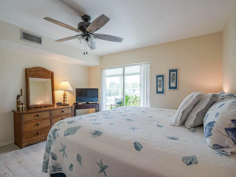 1441 Ocean Dr — Photo 20