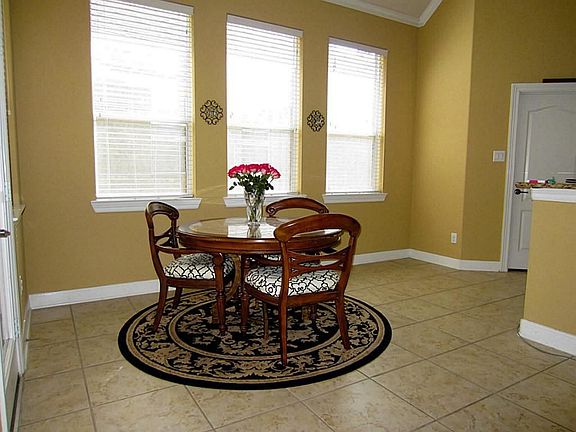 3rd image of 2505 Ellis Park Ln
