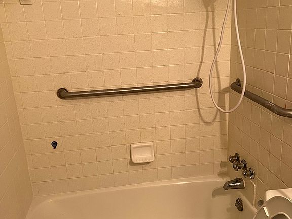 3rd image of 1001 26th St #1