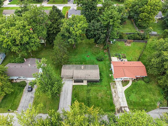 4th image of 1928 Graham Dr