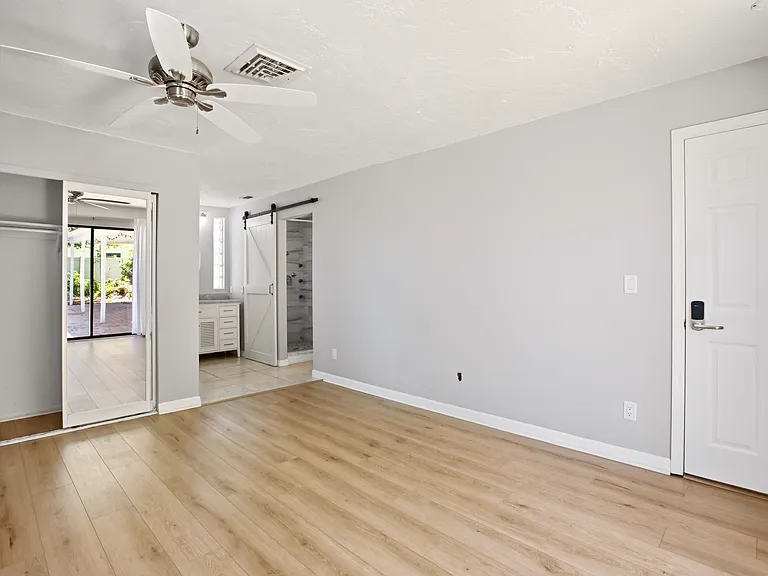 5610 Creekwood Dr — Photo 22