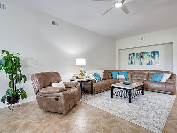 5th image of 3765 Montreux LN #1-101