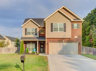 1500 Crescent Oaks Ln, Lenoir City, TN 37772