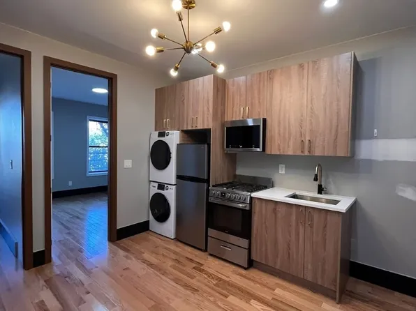 18 Reed Street image 1 of 7